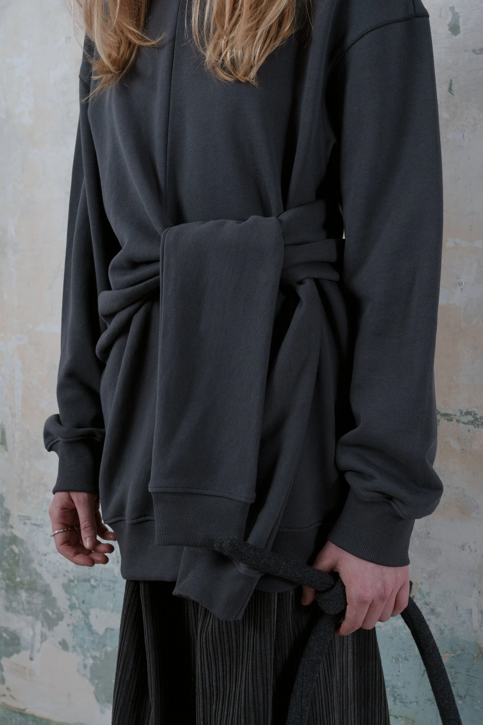 Knotted detail sweatshirt